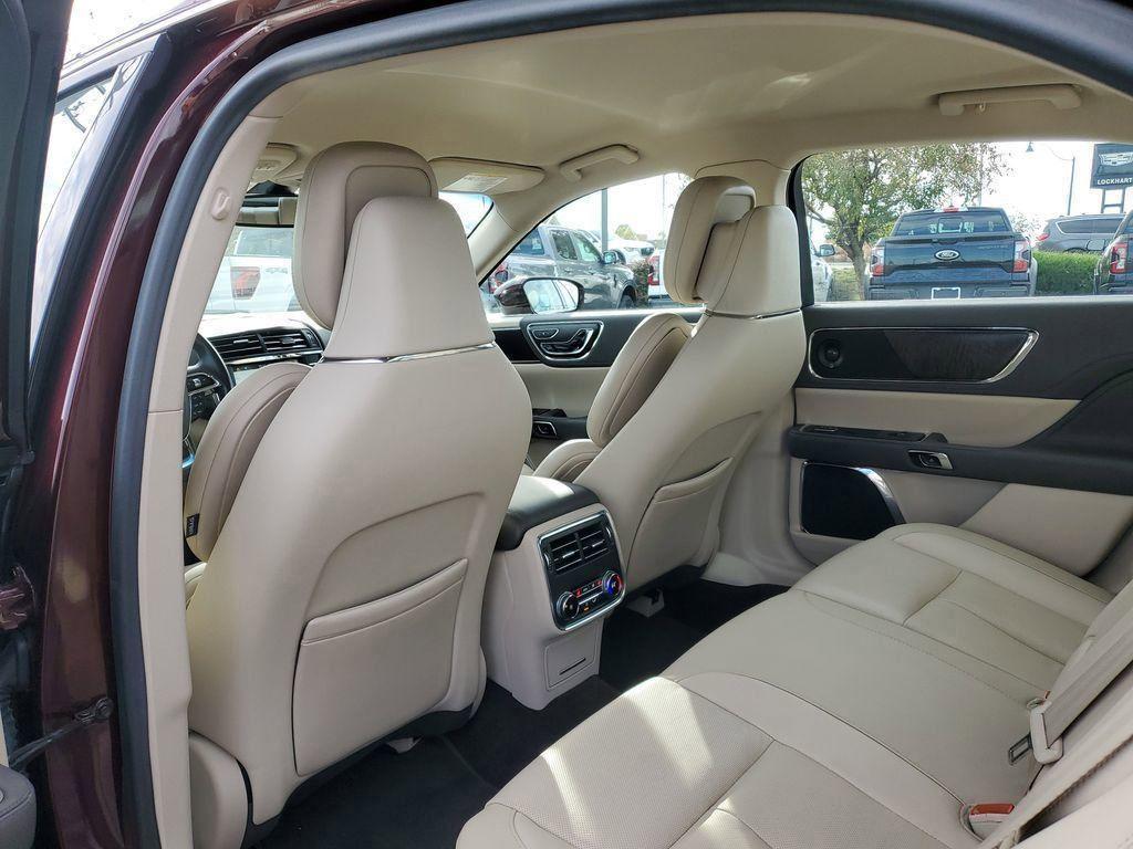 used 2017 Lincoln Continental car, priced at $20,000