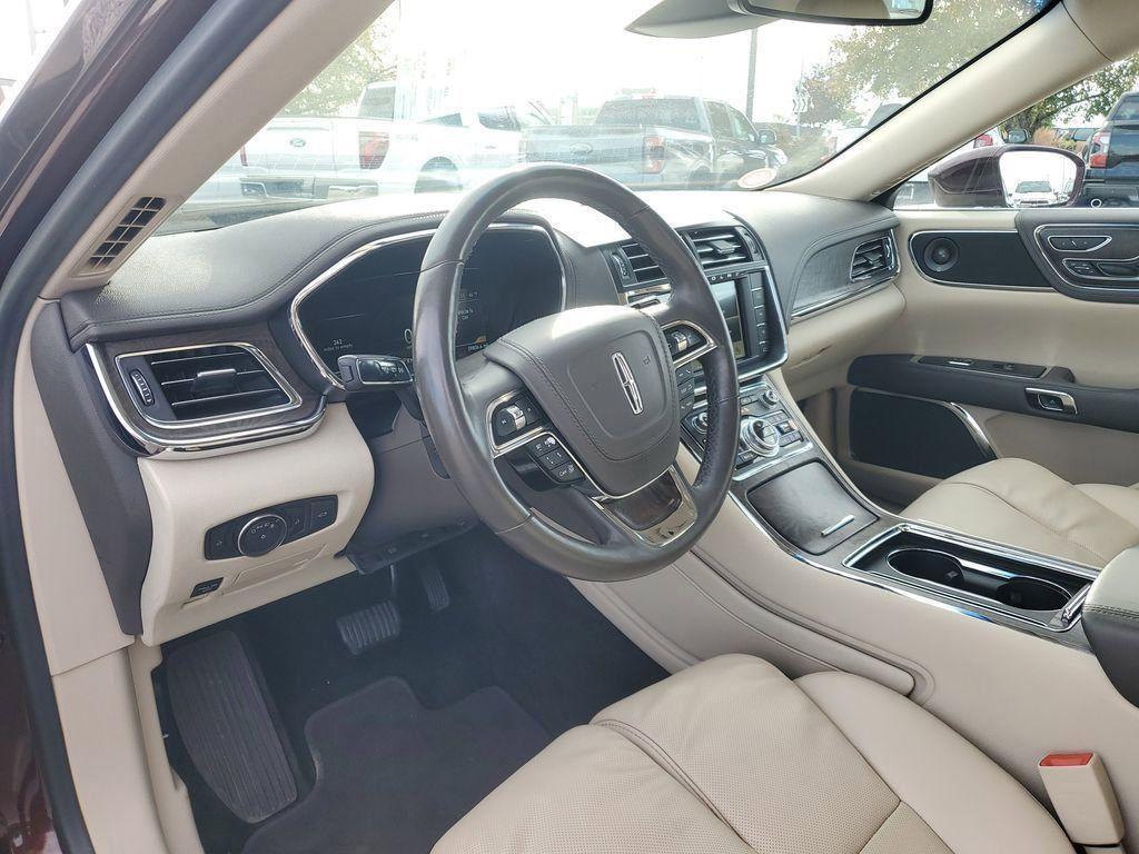 used 2017 Lincoln Continental car, priced at $20,000