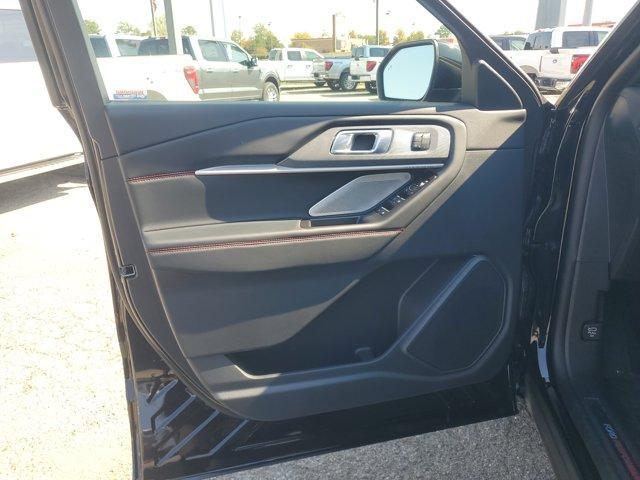 new 2025 Ford Explorer car