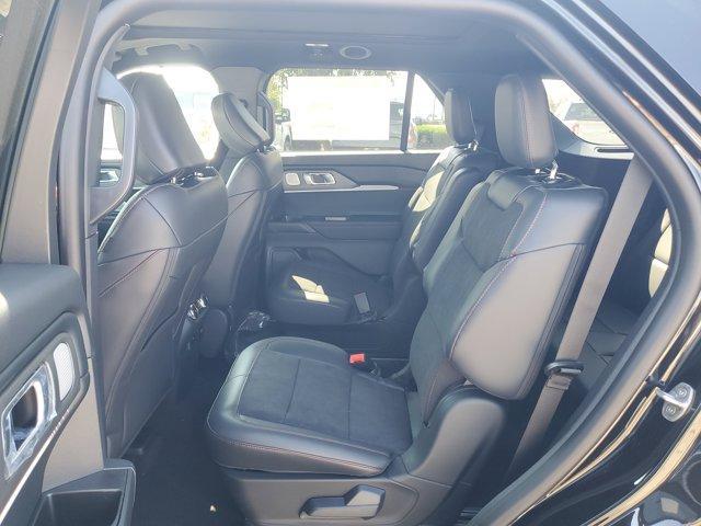 new 2025 Ford Explorer car