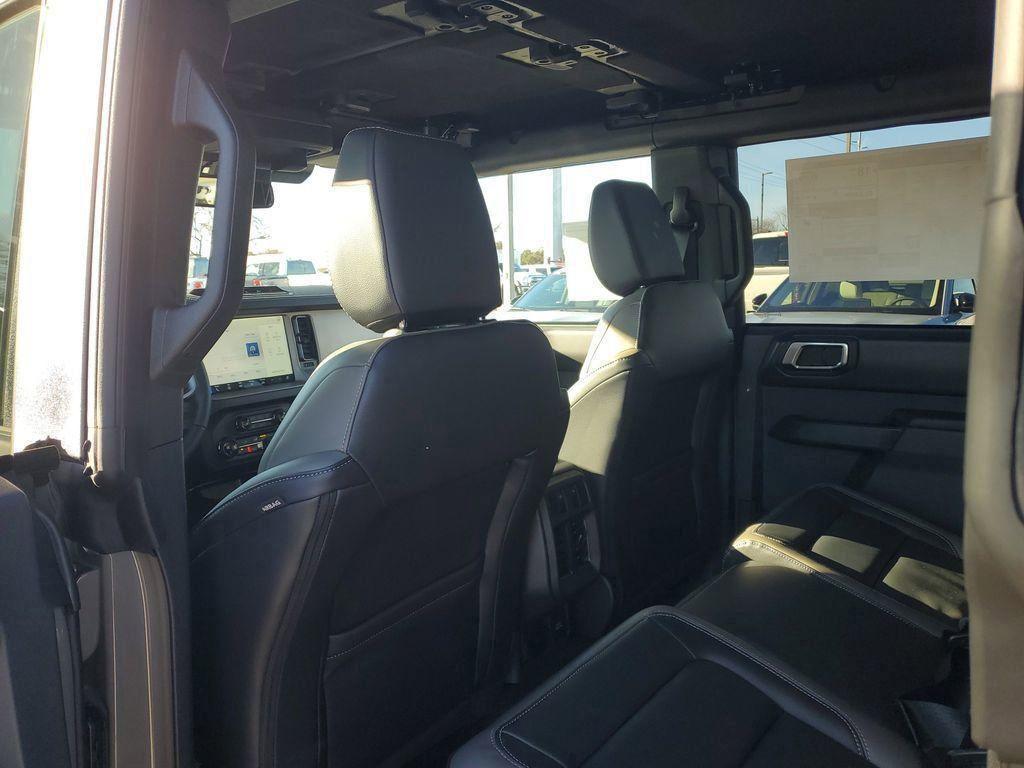 new 2025 Ford Bronco car