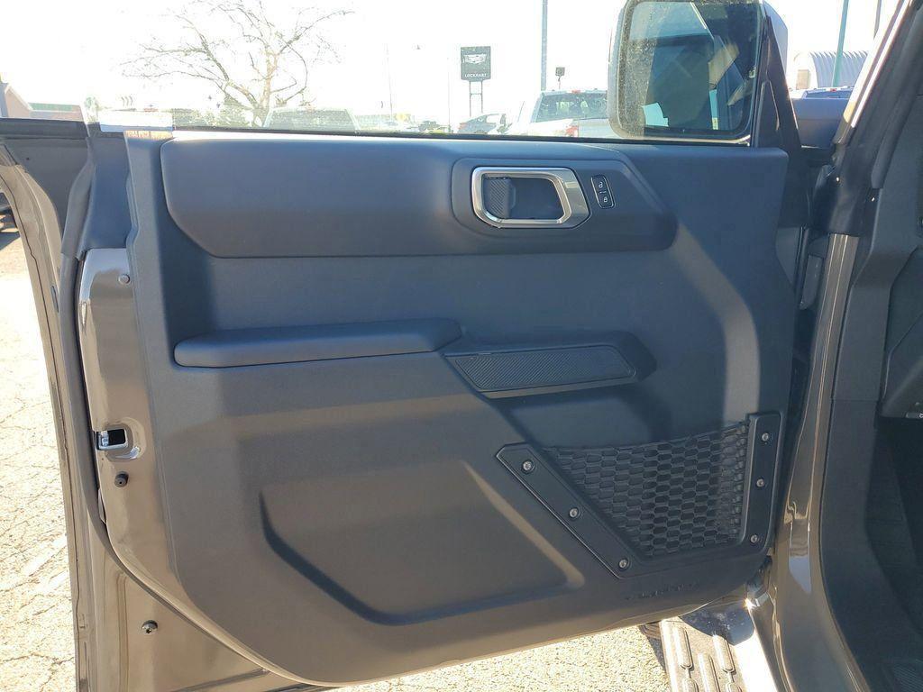 new 2025 Ford Bronco car