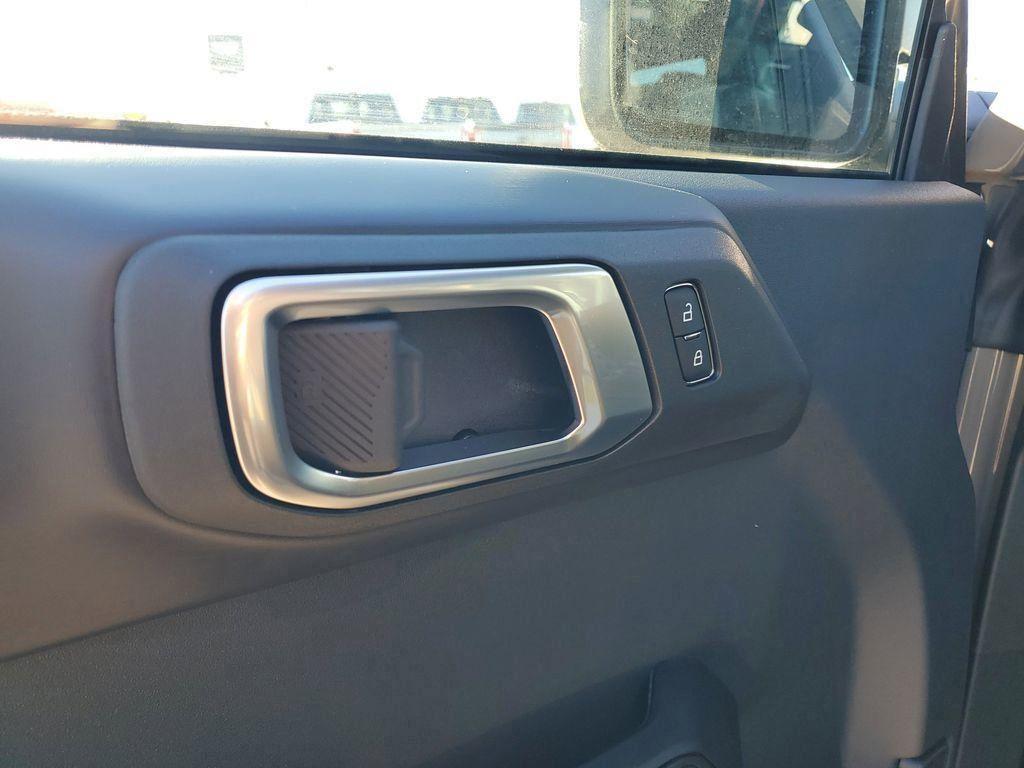 new 2025 Ford Bronco car