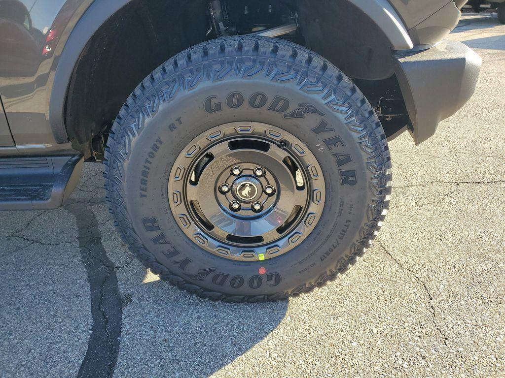 new 2025 Ford Bronco car