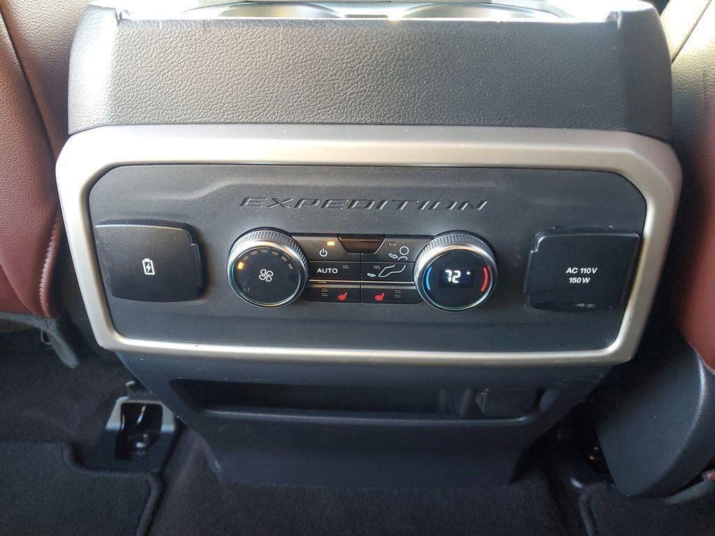 used 2023 Ford Expedition car, priced at $37,446