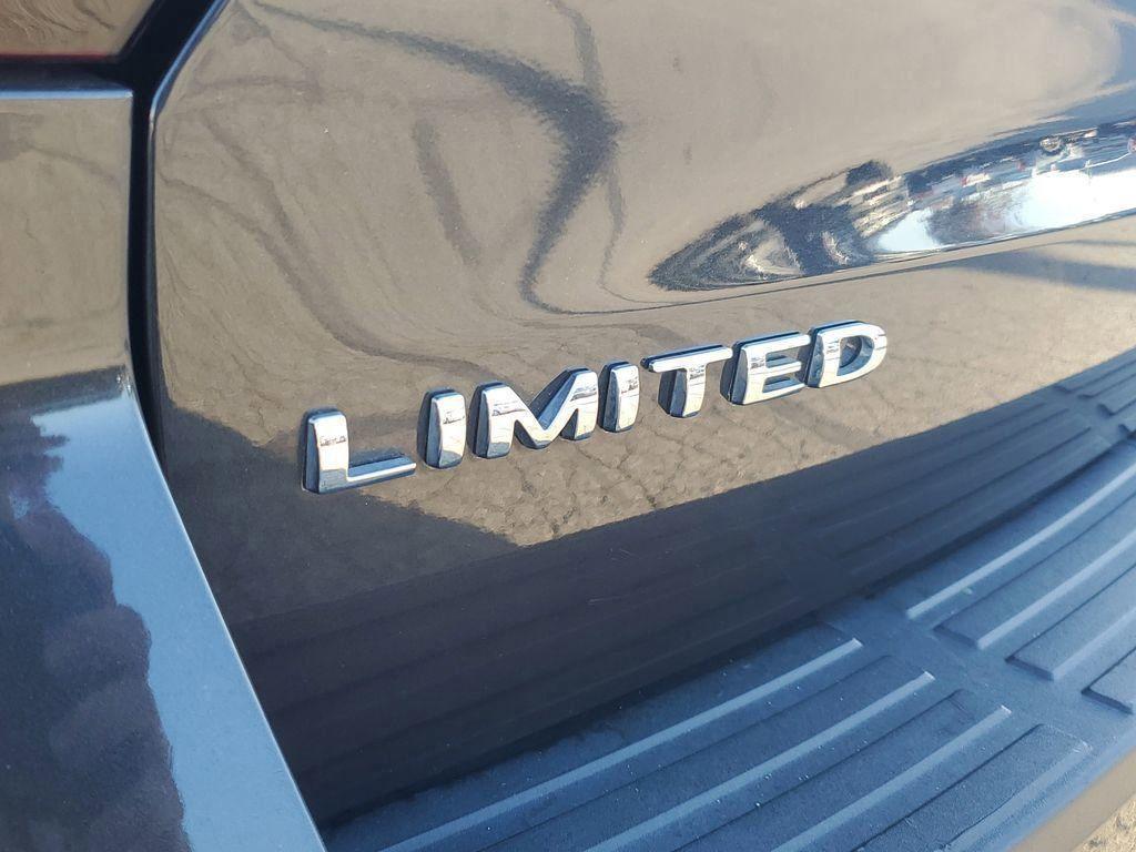 used 2023 Ford Expedition car, priced at $37,446