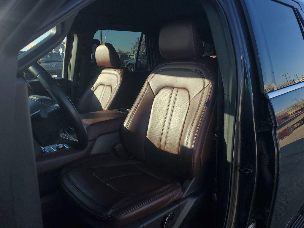 used 2023 Ford Expedition car, priced at $37,446