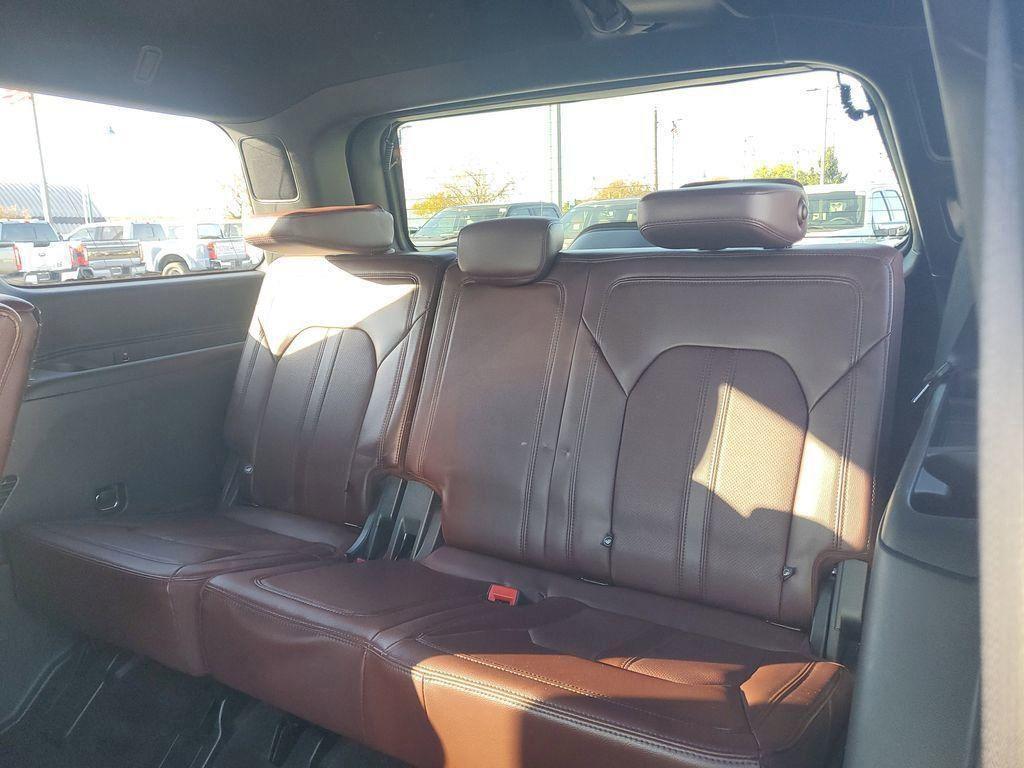 used 2023 Ford Expedition car, priced at $37,446