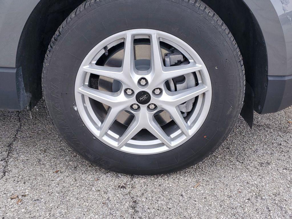 used 2024 Ford Edge car, priced at $20,355