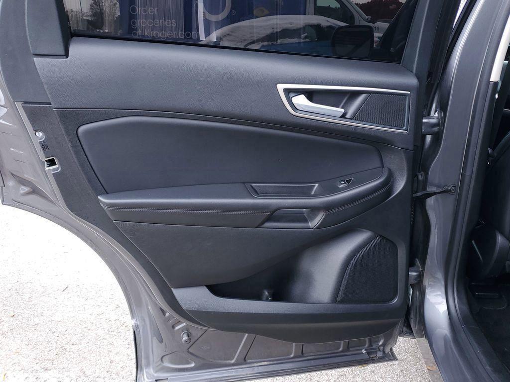 used 2024 Ford Edge car, priced at $20,355