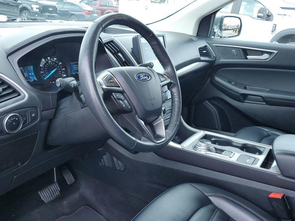 used 2024 Ford Edge car, priced at $20,355