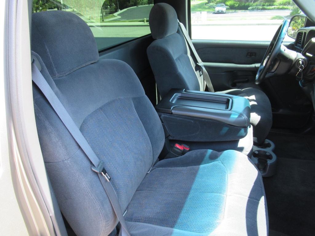 used 2001 Chevrolet Silverado 1500 car, priced at $15,900