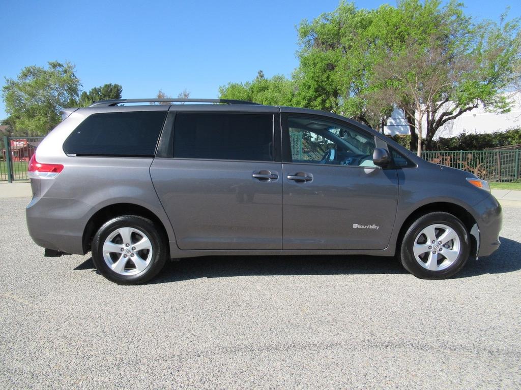used 2014 Toyota Sienna car, priced at $34,900