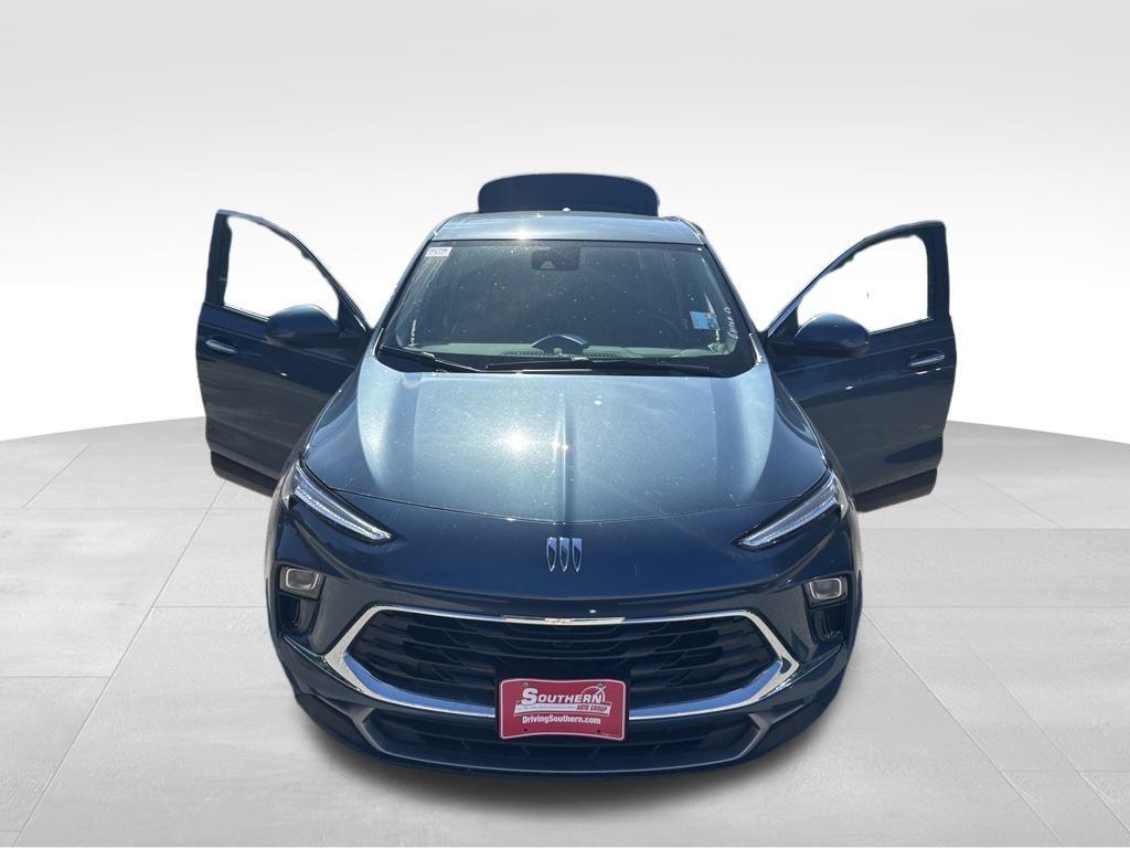 new 2024 Buick Encore GX car, priced at $23,785