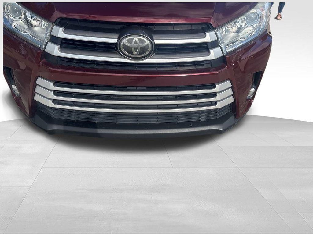 used 2017 Toyota Highlander car, priced at $21,500