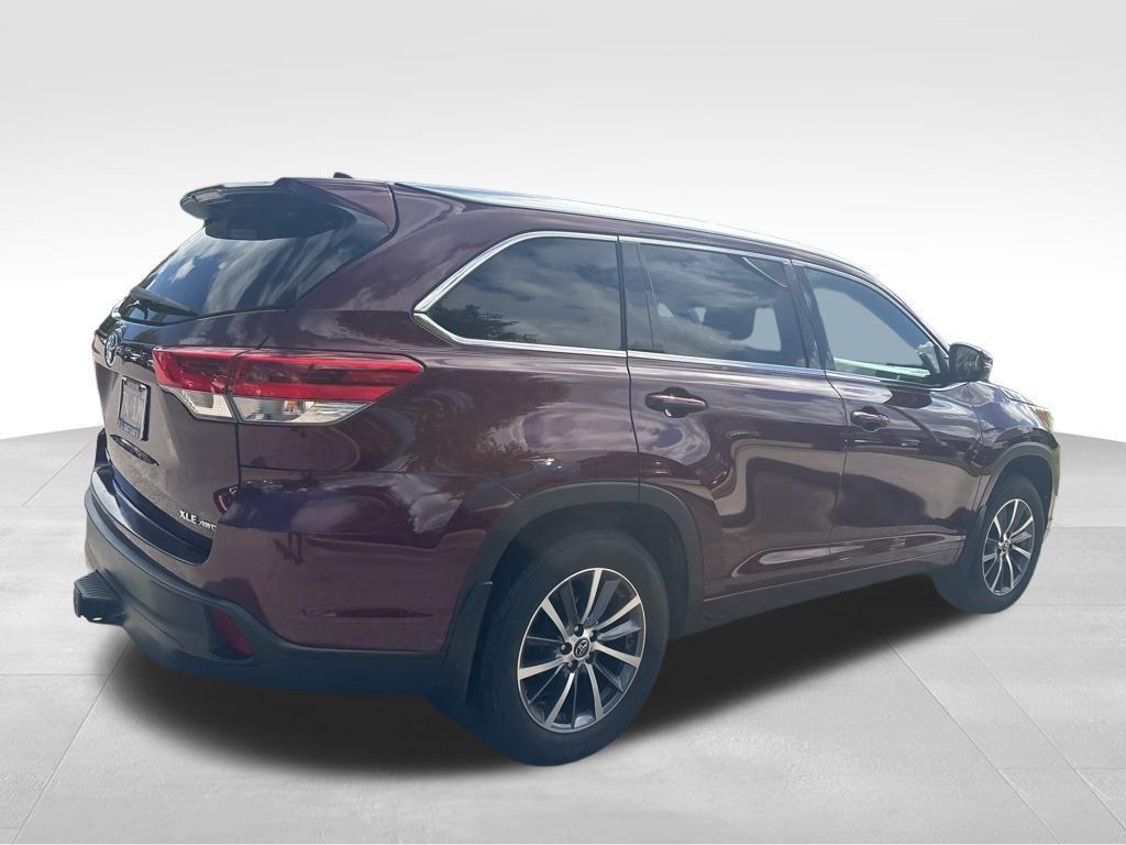 used 2017 Toyota Highlander car, priced at $21,500