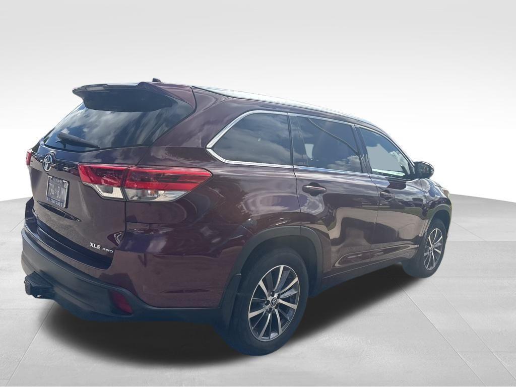 used 2017 Toyota Highlander car, priced at $21,500