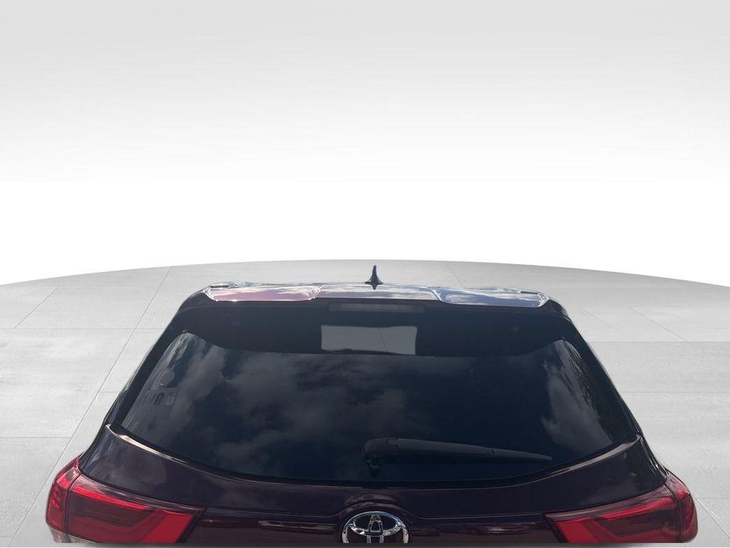 used 2017 Toyota Highlander car, priced at $21,500