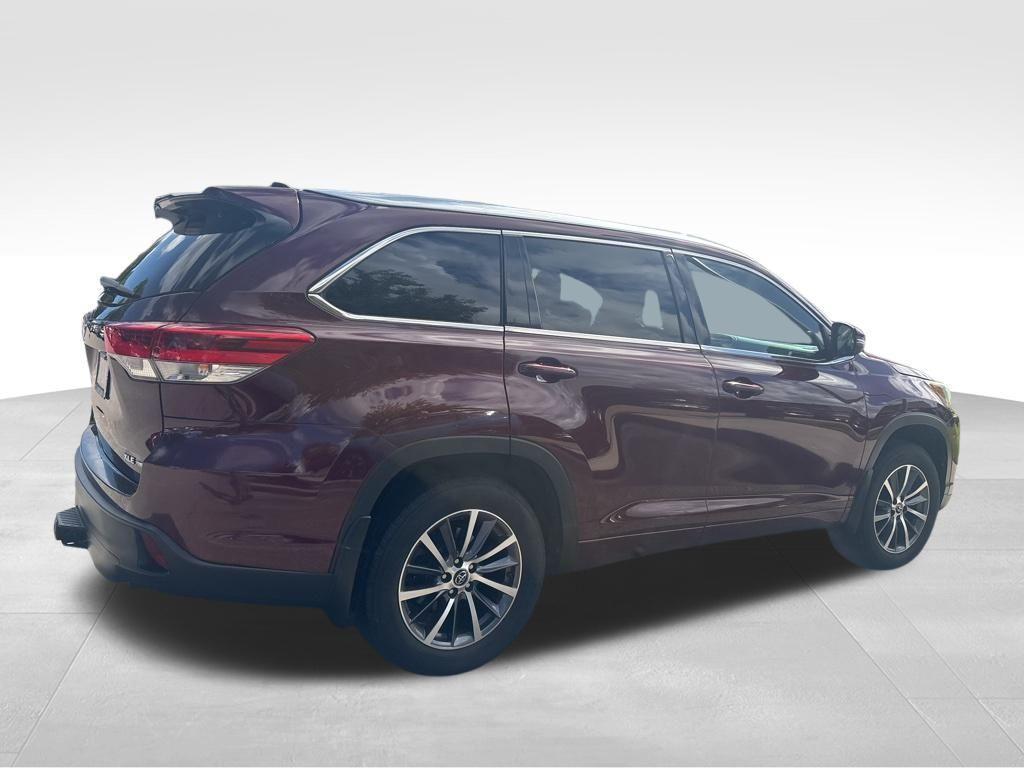 used 2017 Toyota Highlander car, priced at $21,500