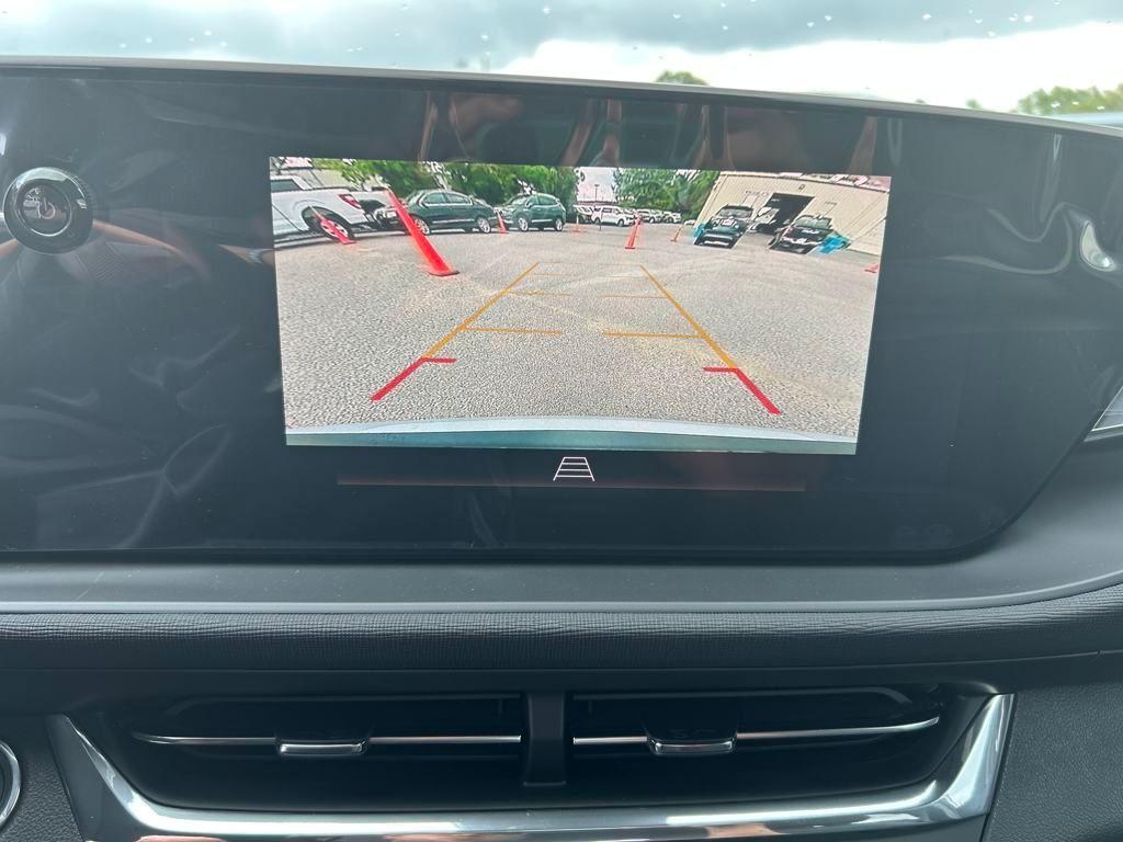 new 2025 Buick Envista car, priced at $26,785
