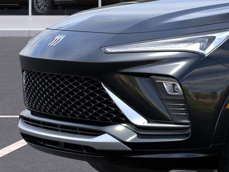 new 2025 Buick Envista car, priced at $26,381
