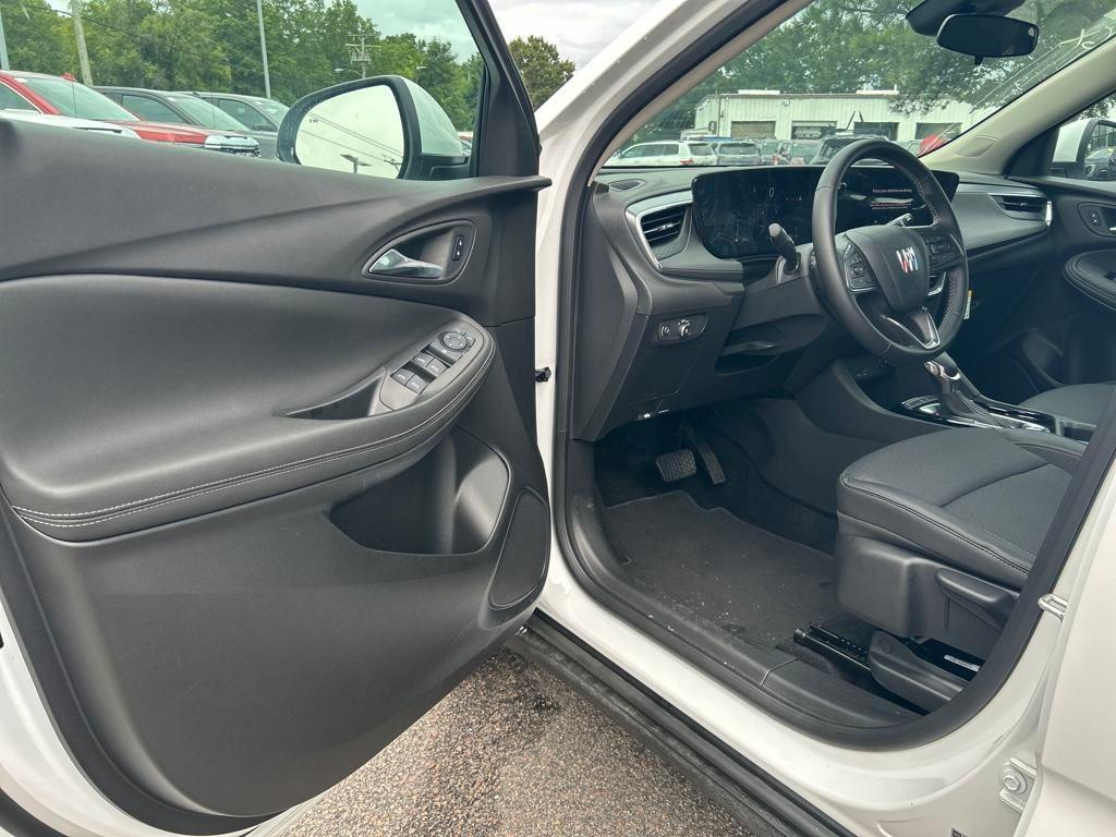 new 2025 Buick Encore GX car, priced at $24,690