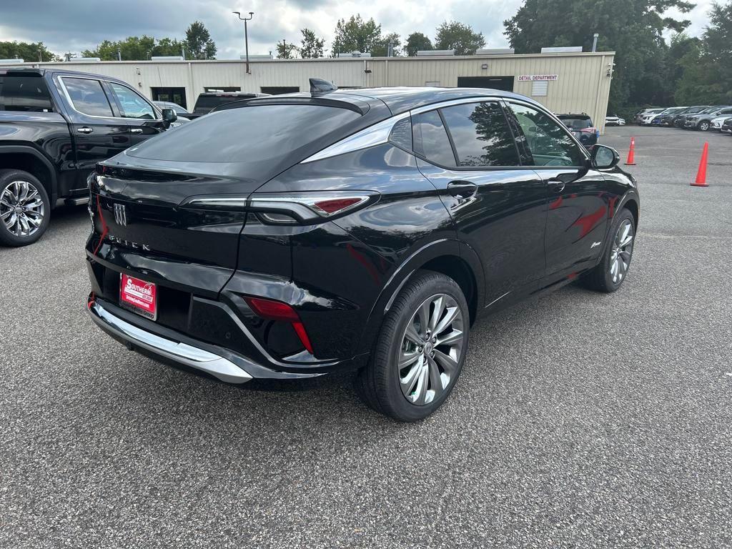 new 2025 Buick Envista car, priced at $26,381