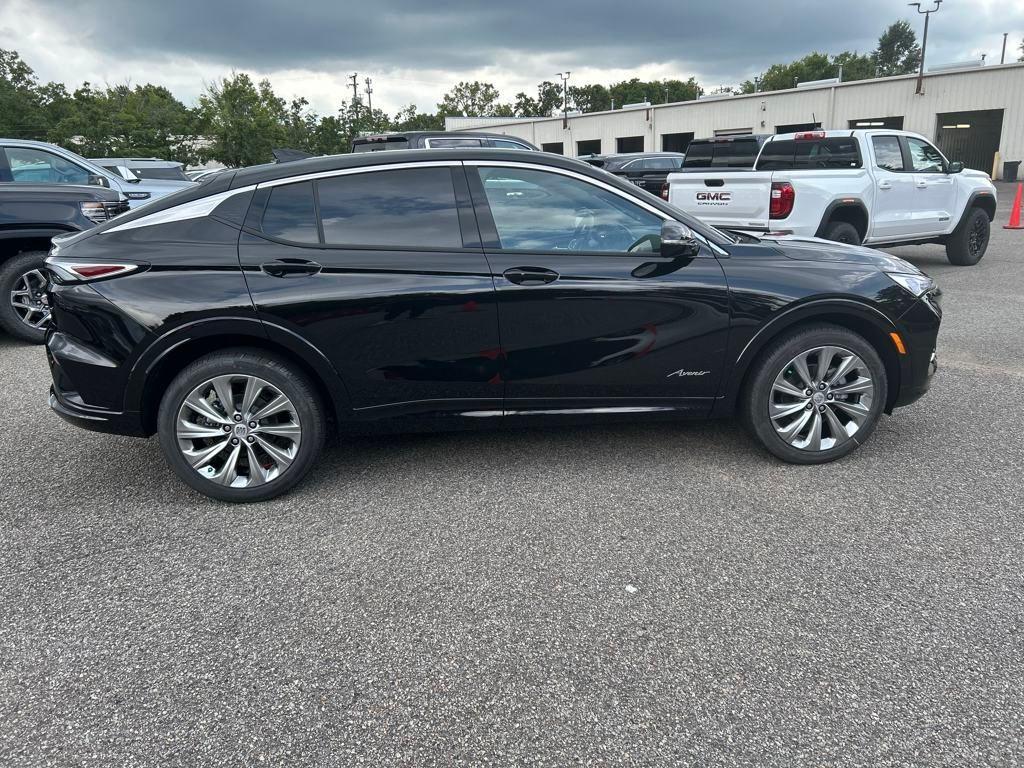 new 2025 Buick Envista car, priced at $26,381