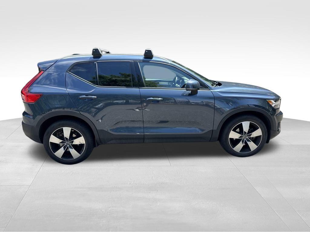 used 2021 Volvo XC40 car, priced at $25,995