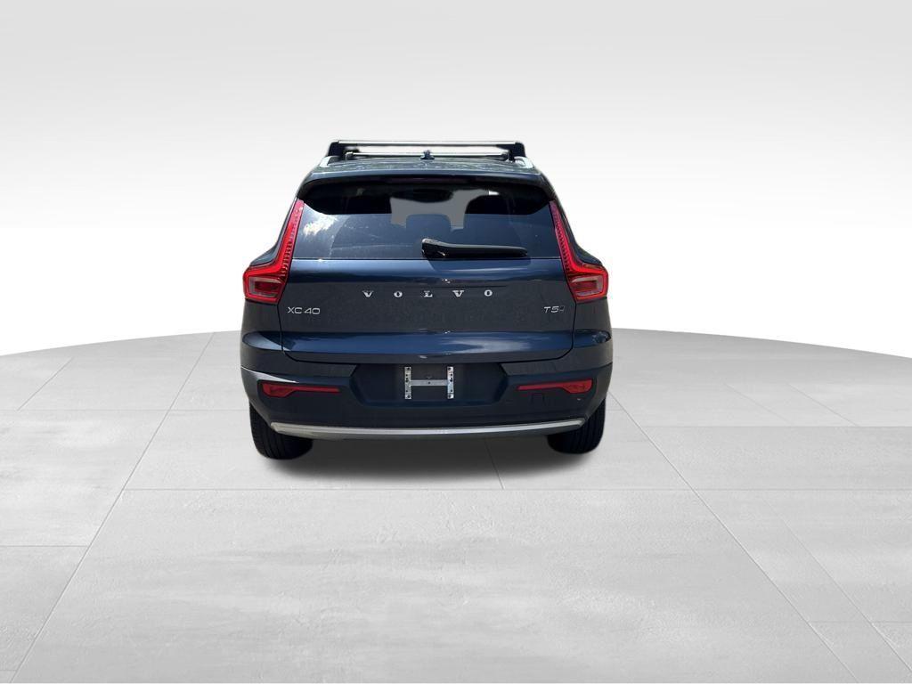 used 2021 Volvo XC40 car, priced at $25,995