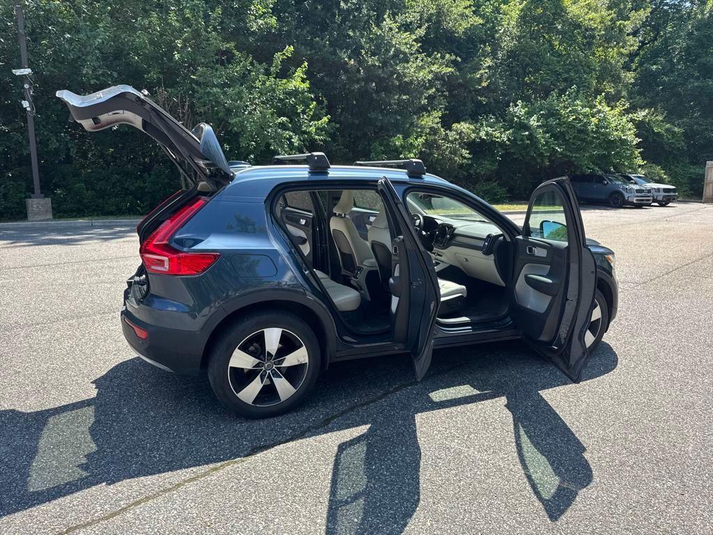 used 2021 Volvo XC40 car, priced at $23,900