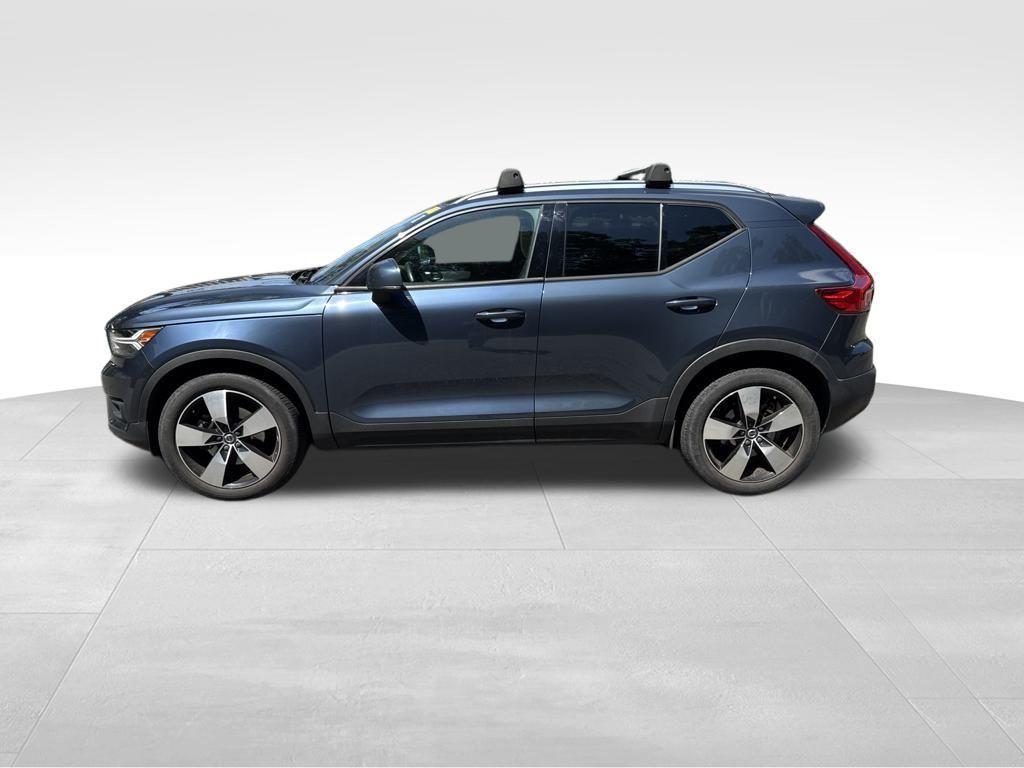used 2021 Volvo XC40 car, priced at $25,995