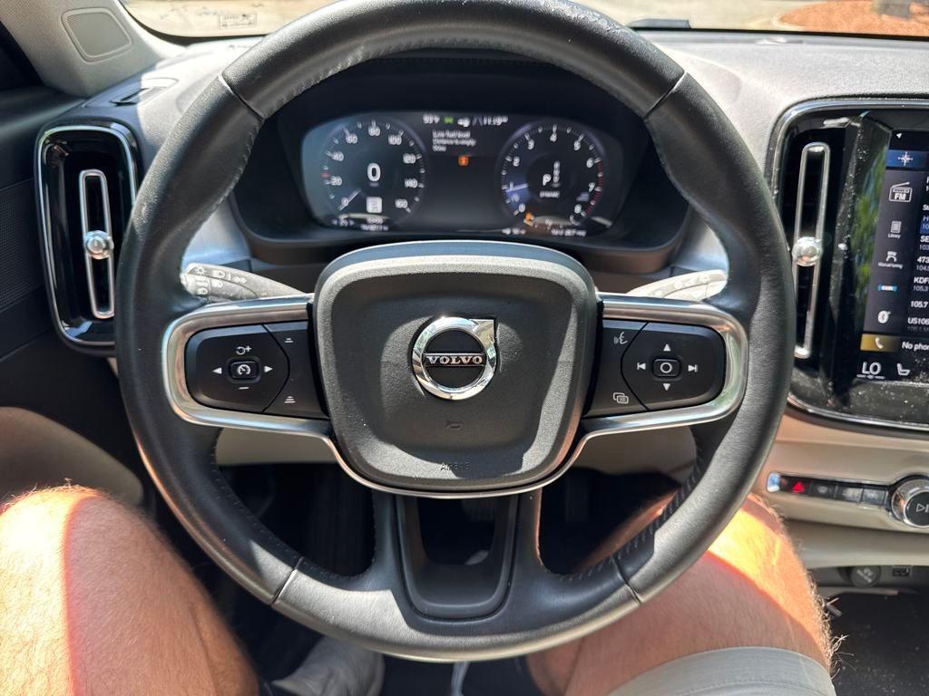 used 2021 Volvo XC40 car, priced at $25,995