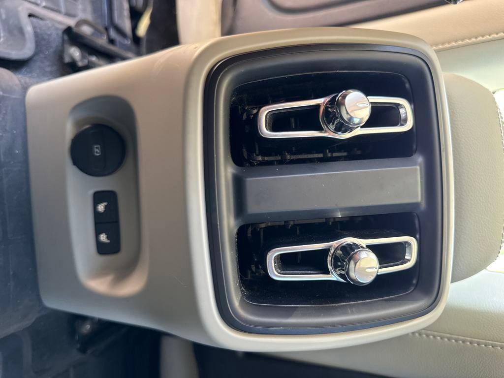 used 2021 Volvo XC40 car, priced at $25,995