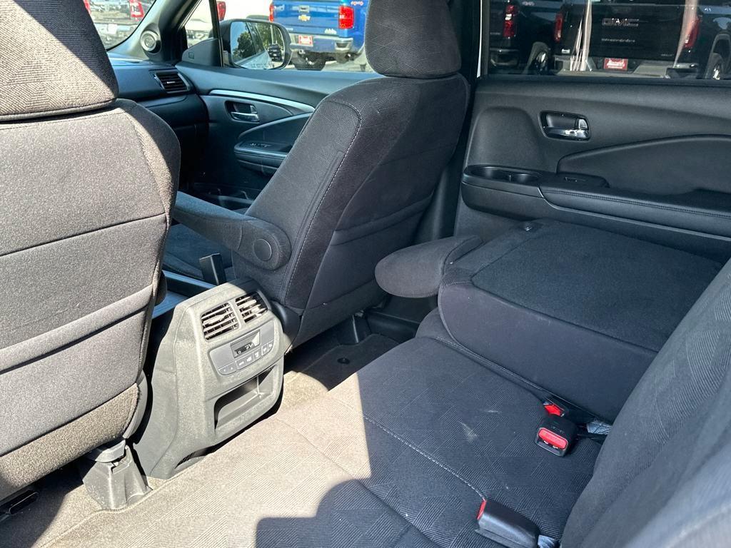 used 2022 Honda Pilot car, priced at $26,757