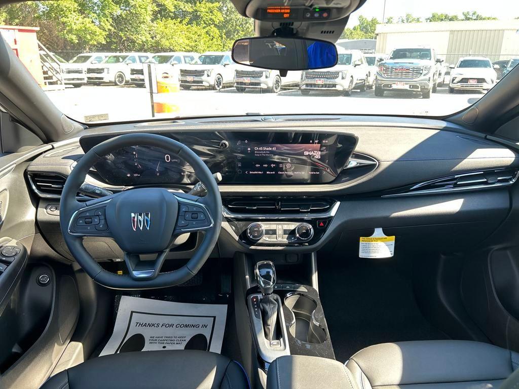 new 2025 Buick Envista car, priced at $25,980