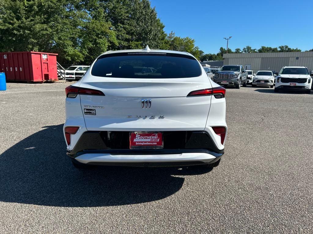 new 2025 Buick Envista car, priced at $25,980