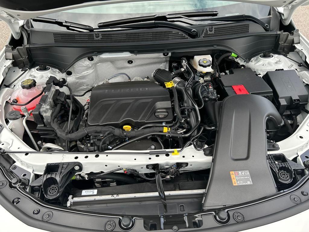new 2025 Buick Envista car, priced at $29,185