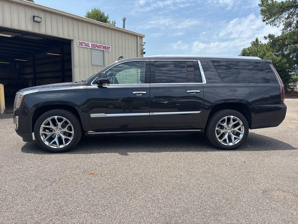 used 2019 Cadillac Escalade ESV car, priced at $38,500