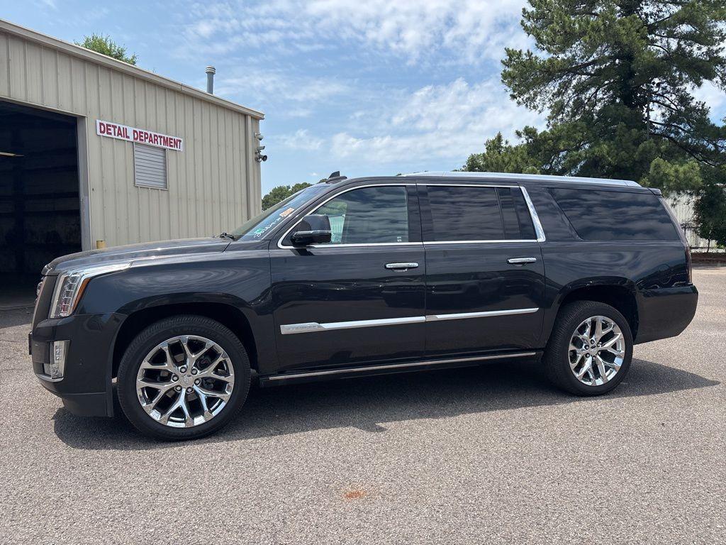 used 2019 Cadillac Escalade ESV car, priced at $38,500
