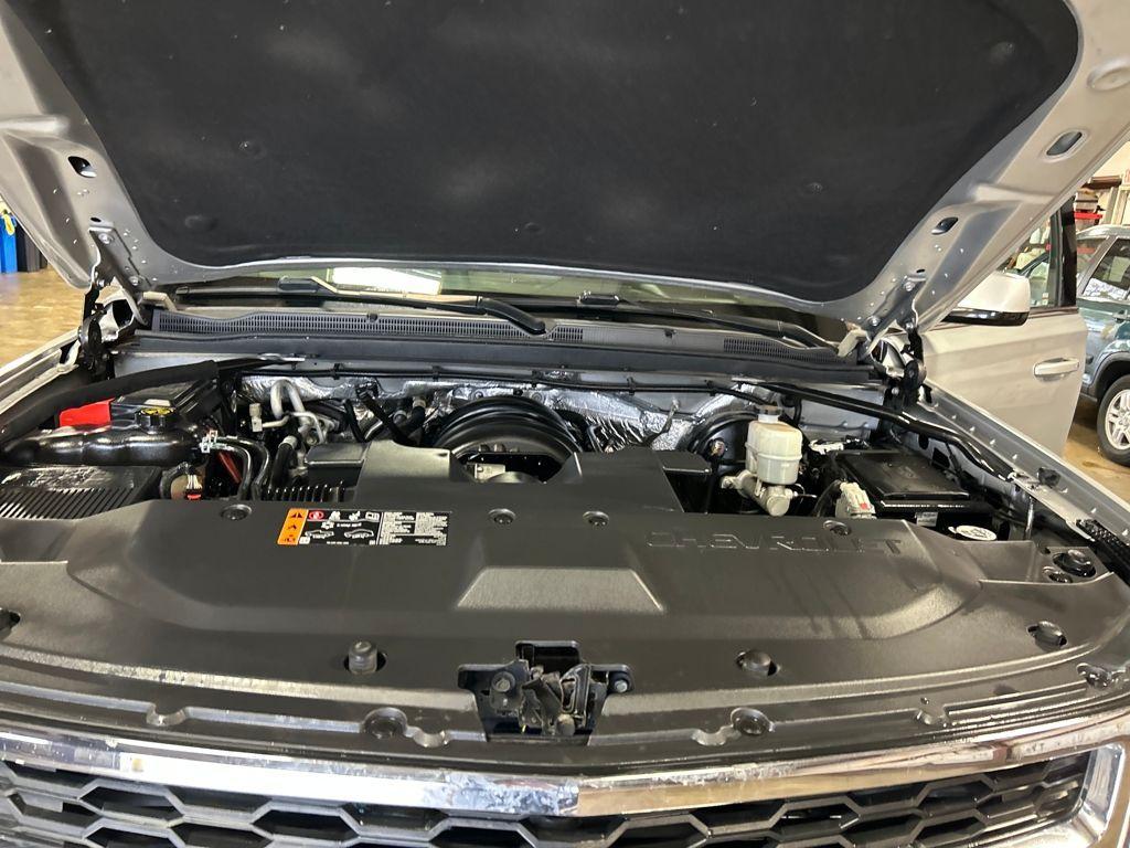 used 2017 Chevrolet Suburban car, priced at $28,995