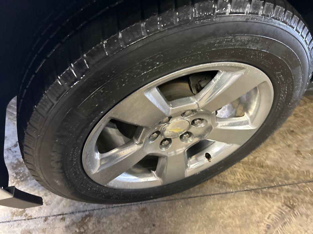 used 2017 Chevrolet Suburban car, priced at $28,995