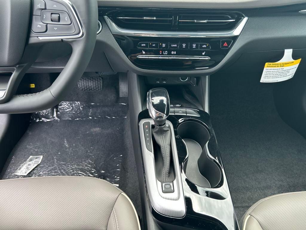 new 2025 Buick Envista car, priced at $26,855