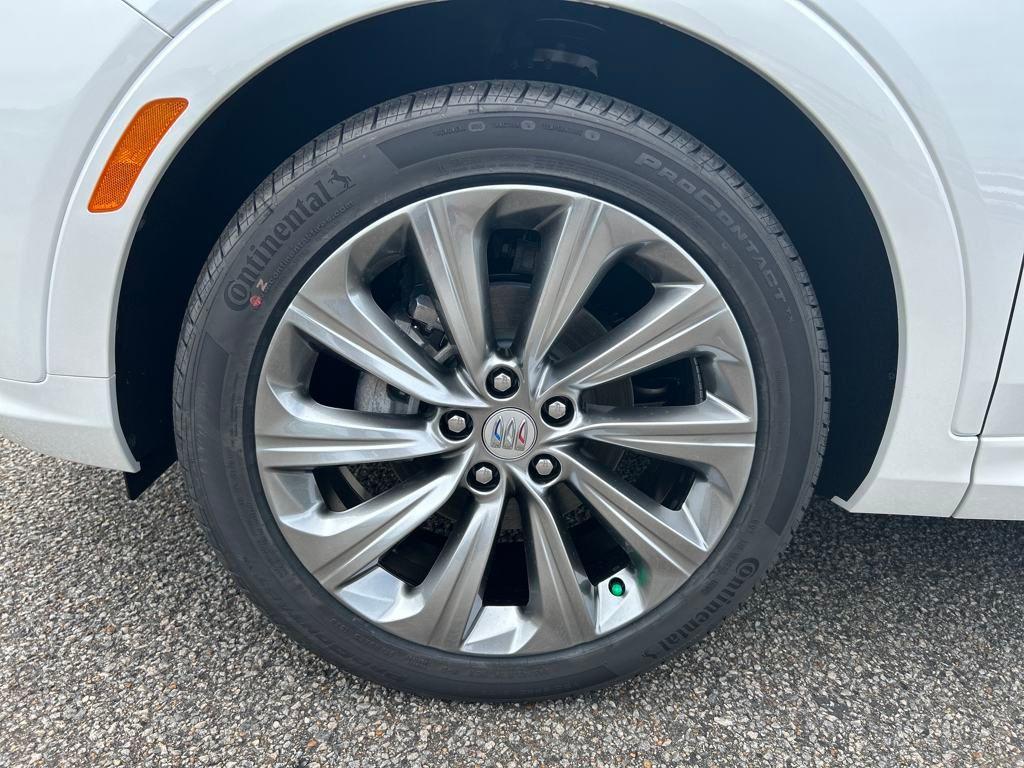 new 2025 Buick Envista car, priced at $26,855
