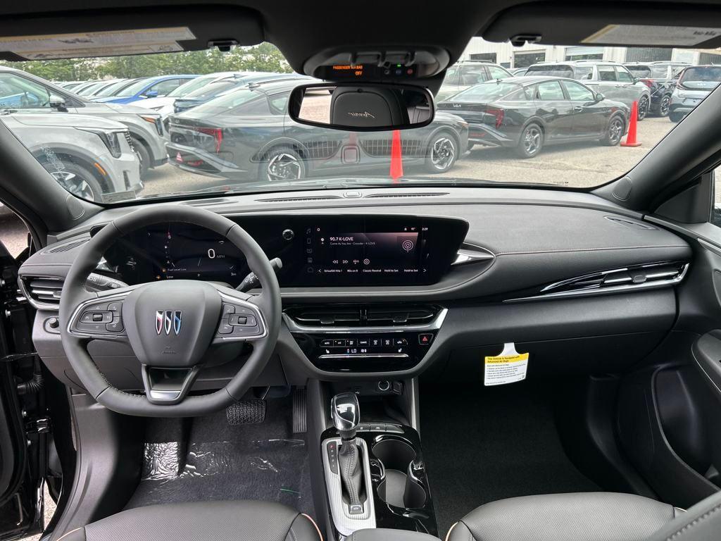 new 2025 Buick Envista car, priced at $26,381