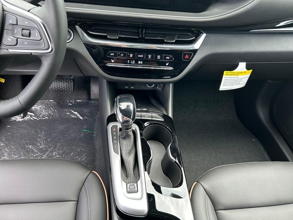 new 2025 Buick Envista car, priced at $28,585