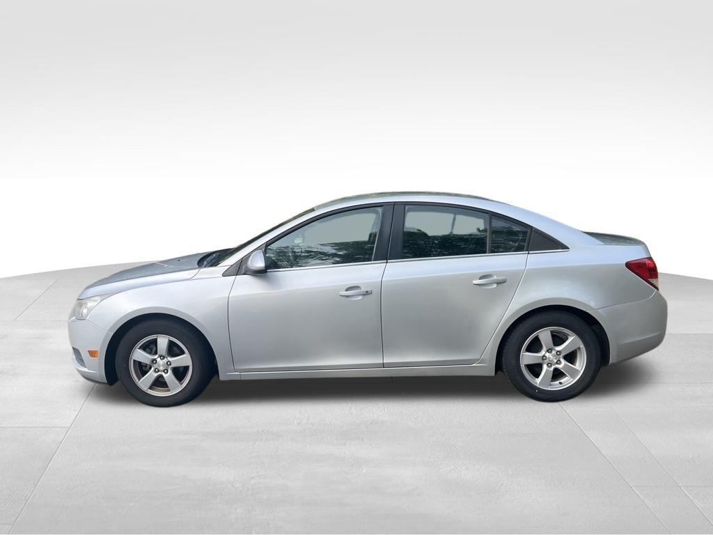 used 2014 Chevrolet Cruze car, priced at $9,995
