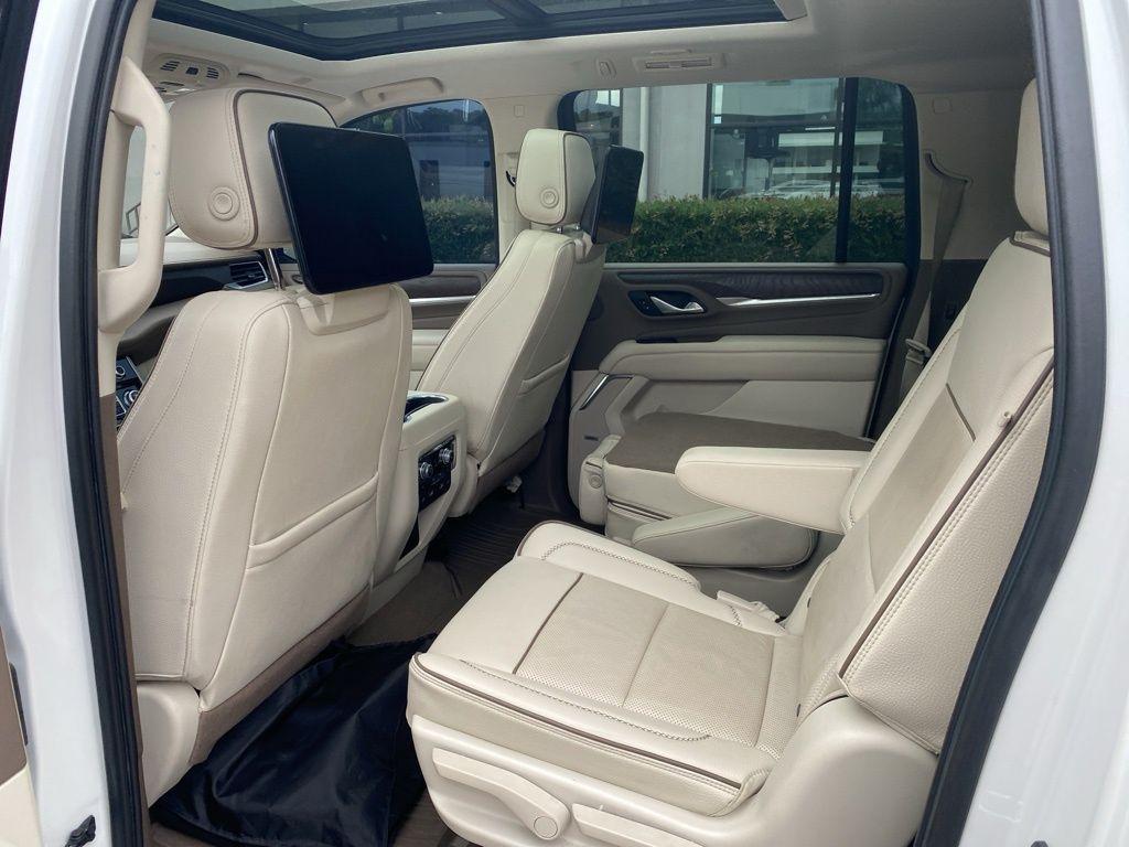 used 2022 GMC Yukon XL car, priced at $65,995