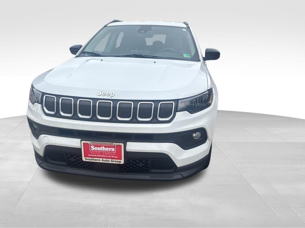 used 2022 Jeep Compass car, priced at $17,995