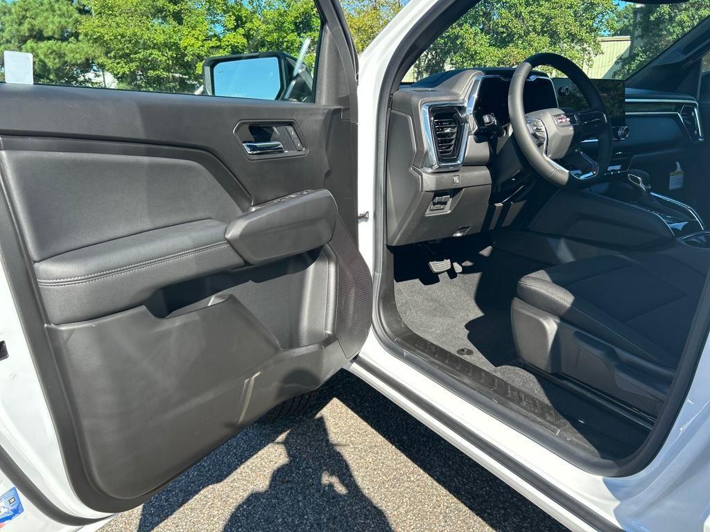 new 2026 GMC Canyon car, priced at $42,430